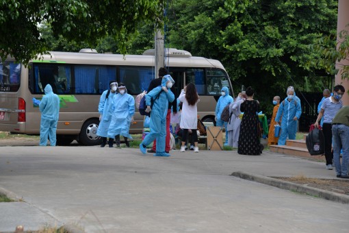 Tiền Giang tiếp nhận cách ly 170 công dân về từ Ấn Độ