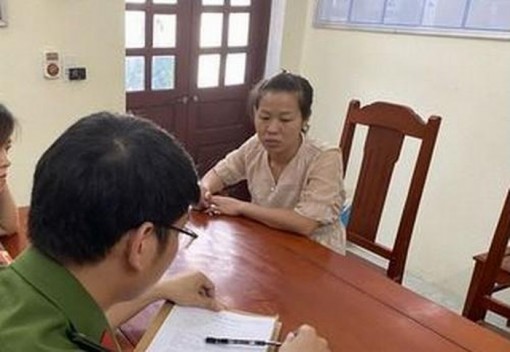 'Nữ quái' có 3 tiền án vừa ra tù lại lừa lấy tài sản của nhiều học sinh