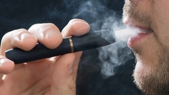 Đề xuất kiểm soát chặt chẽ việc kinh doanh sản phẩm thuốc lá thế hệ mới