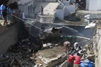 Không ai còn sống trong vụ rơi máy bay chở 107 người tại Pakistan