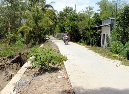 Nỗ lực xây dựng công trình giao thông - thủy lợi