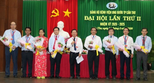 Bệnh viện Ung bướu TP Cần Thơ nỗ lực vươn lên hạng đặc biệt vùng ĐBSCL