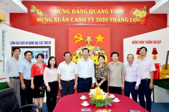 Ban Chỉ đạo Phòng, chống Covid-19 thăm và biểu dương Báo An Giang