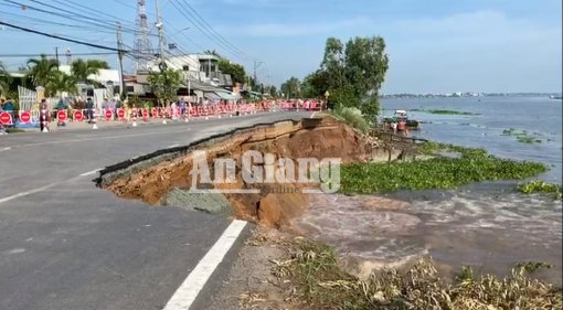 An Giang: Đoạn QL.91, thuộc ấp Bình Tân, xã Bình Mỹ xuất hiện vết răn nứt đã sạt lở