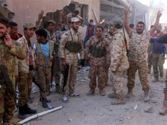 Pháp lo ngại kịch bản Syria đang lặp lại ở Libya