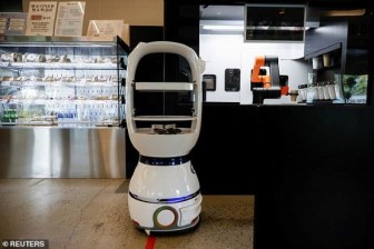 Độc đáo robot pha chế tại Hàn Quốc