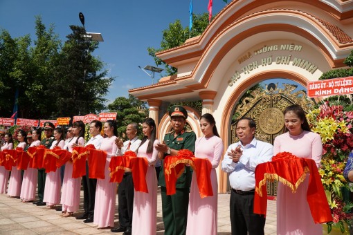 Khánh thành Nhà tưởng niệm Chủ tịch Hồ Chí Minh tại Quân khu 9