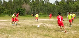 Nhà Bàng phát huy thế mạnh bóng đá phong trào