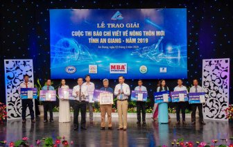 Trao giải Cuộc thi báo chí viết về nông thôn mới tỉnh An Giang năm 2019