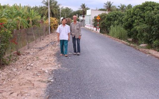 Kinh tế phát triển, người dân phấn khởi