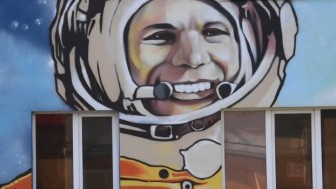 Nga chế tạo thang máy chào khách bằng giọng nói của nhà du hành vũ trụ Gagarin