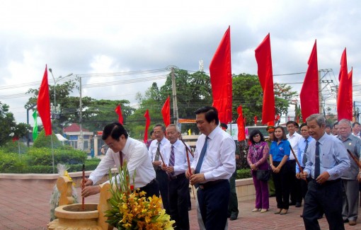 Long An: Dâng hương kỷ niệm 90 năm ngày hy sinh của đồng chí Châu Văn Liêm