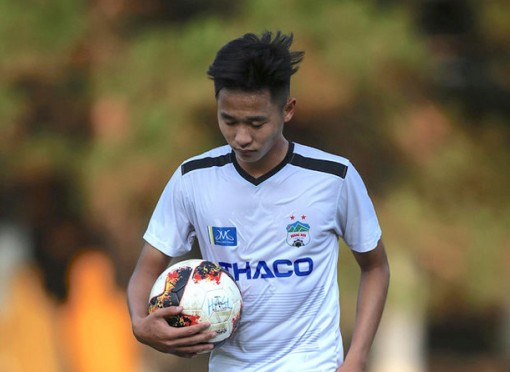 Cầu thủ hay nhất khóa 4 HAGL-JMG được HLV khen ngợi là ai?