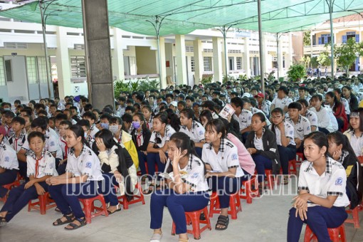 Sóc Trăng: Trường THCS Thạnh Phú phấn đấu đạt chuẩn quốc gia