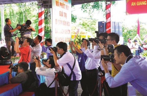 Tăng cường sự lãnh đạo của Đảng đối với hoạt động Hội Nhà báo