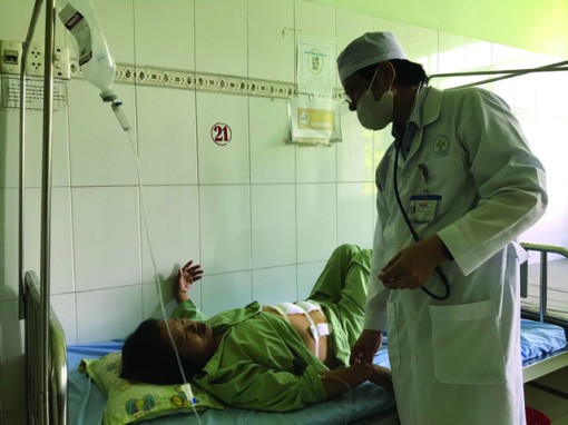 Bệnh viện đa khoa khu vực Hồng Ngự Cấp cứu thành công bệnh nhân bị dị vật làm thủng ruột