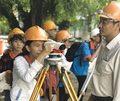Đa đạng các hình thức tư vấn tuyển sinh