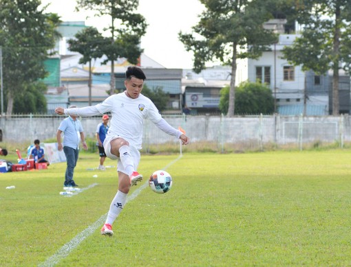 17 giờ, ngày 12-6 diễn ra trận đấu Long An - An Giang: Cân tài, cân sức