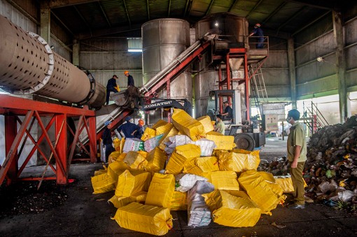 Cơ quan Thường trực Ban Chỉ đạo 389 An Giang tiêu hủy thuốc lá nhập lậu bị tịch thu