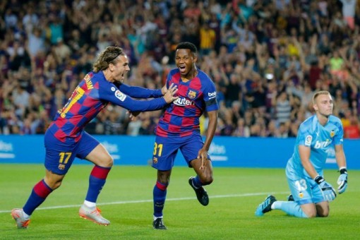 MU đánh quả lớn tóm 'thần đồng' 17 tuổi của Barca