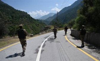 Ấn Độ và Pakistan đấu súng dữ dội tại Kashmir ngày thứ năm liên tiếp