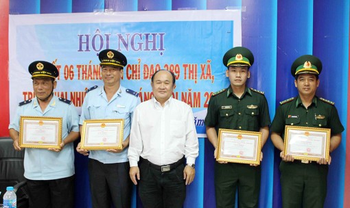 Tạo điều kiện cho người dân chuyển đổi nghề, không tiếp tay cho buôn lậu