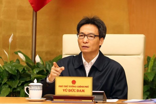 Phó Thủ tướng Vũ Đức Đam: "Phải thúc đẩy thật nhanh thanh toán điện tử trên di động"