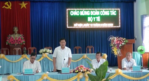 Thứ trưởng Bộ Y tế Đỗ Xuân Tuyên làm việc tại huyện Chợ Mới