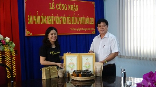 Vinh danh 2 sản phẩm đường thốt nốt của Tri Tôn