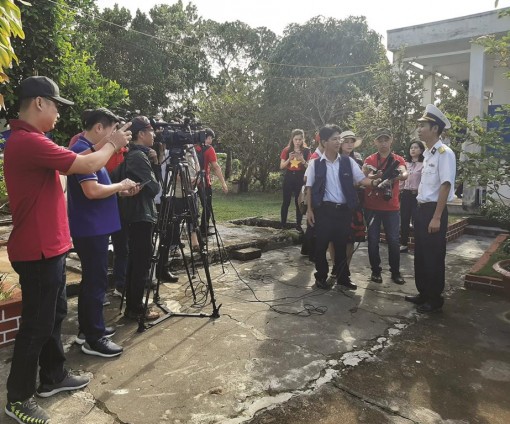 Nghề báo và những chuyến đi