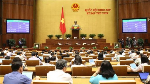Thông qua Luật sửa đổi, bổ sung một số điều của Luật Ban hành văn bản quy phạm pháp luật