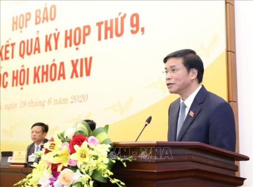 Lấy ý kiến đại biểu về việc tiếp tục hình thức họp Quốc hội trực tuyến