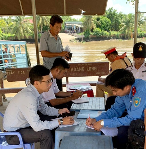 Đồng Tháp: Tăng cường công tác tuần tra, kiểm soát đảm bảo an toàn giao thông đường thủy