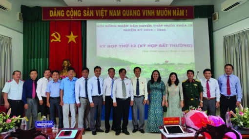 Đồng Tháp: Huyện Tháp Mười có Chủ tịch HĐND và Chủ tịch UBND mới