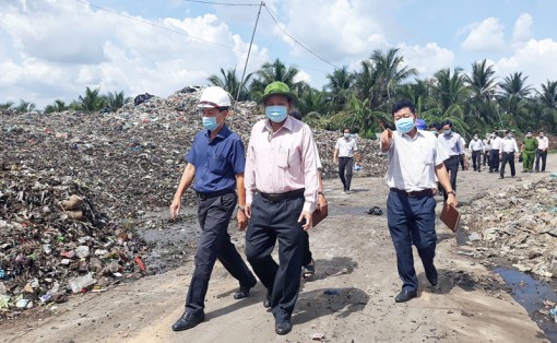 Kiểm tra tiến độ Nhà máy Xử lý rác thải Bến Tre