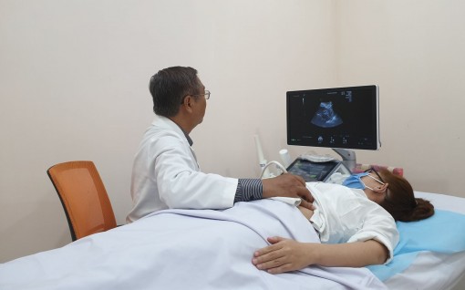 Bệnh viện Sản Nhi Long An chăm sóc sức khỏe miễn phí cho 1.000 phụ nữ