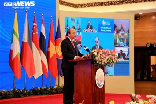 Thủ tướng: COVID-19 là phép thử khẳng định bản lĩnh của ASEAN