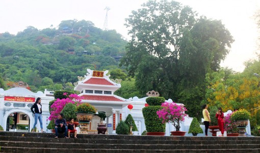 Châu Đốc xây dựng thành phố du lịch thông minh, thân thiện