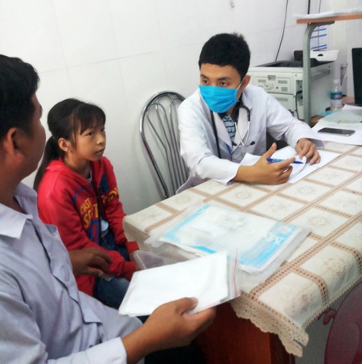 Khám, tầm soát bệnh tim bẩm sinh miễn phí cho 140 trẻ em