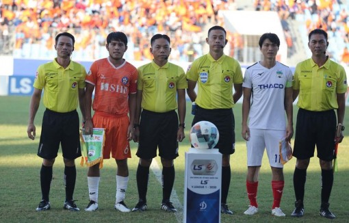 Trọng tài V-League sai sót: VFF vào cuộc, CĐV muốn công an điều tra