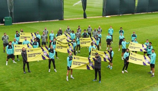 Man City vs Liverpool: Mở tiệc đón tân vương