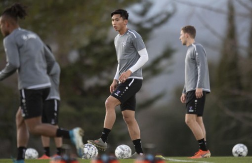 Hà Nội FC đã cố gắng hết sức trong thương vụ Văn Hậu với Heerenveen