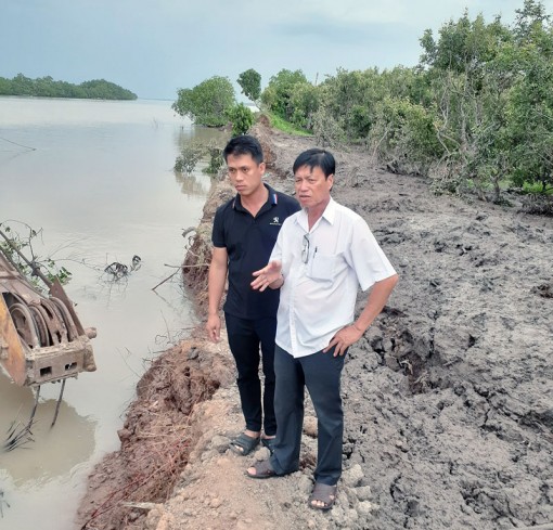 Bến Tre: Đê bao xã Tam Hiệp, huyện Bình Đại tiếp tục bị sạt lở