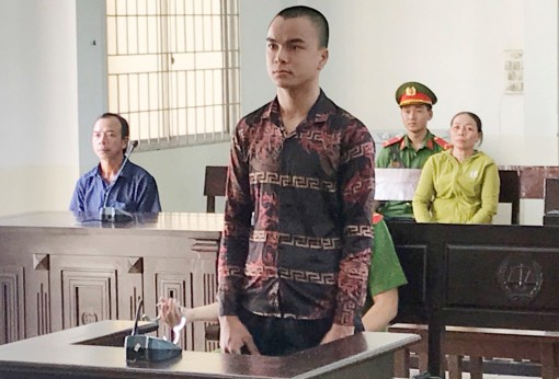 Tự “rước họa” vào thân