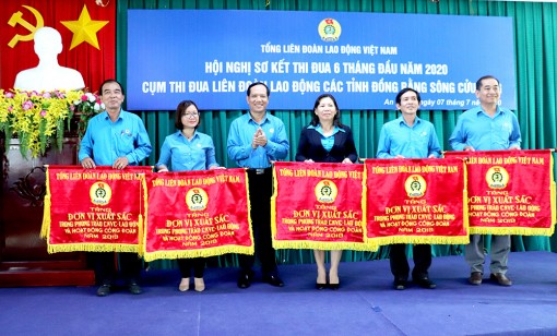 Sơ kết cụm thi đua Liên đoàn Lao động các tỉnh ĐBSCL