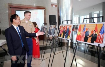 Triển lãm ảnh kỷ niệm 25 năm quan hệ ngoại giao Việt Nam-Hoa Kỳ
