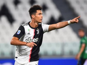 Ronaldo lập cú đúp, Juventus thoát hiểm nghẹt thở trước Atalanta