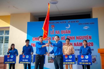 Ra quân Chiến dịch “Mùa hè tình nguyện” TP. Long Xuyên năm 2020