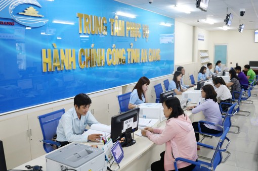 Đột phá triển khai Bộ chỉ số đánh giá năng lực cạnh tranh cấp sở, ban, ngành, địa phương