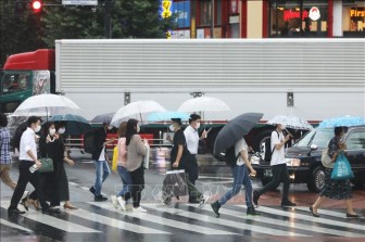 Nhật Bản báo động tình trạng số ca mắc COVID-19 gia tăng
